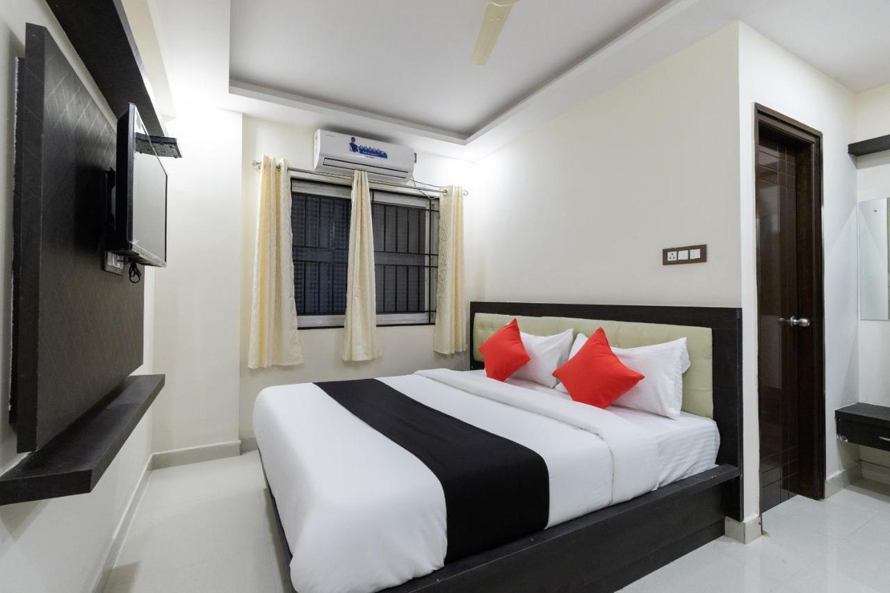 העיר בנגלור Super Capital O Choice Regal Suites Near Ragigudda Sri Prasanna Anjanayeswamy Temple מראה חיצוני תמונה