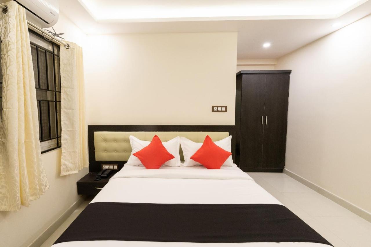 העיר בנגלור Super Capital O Choice Regal Suites Near Ragigudda Sri Prasanna Anjanayeswamy Temple מראה חיצוני תמונה