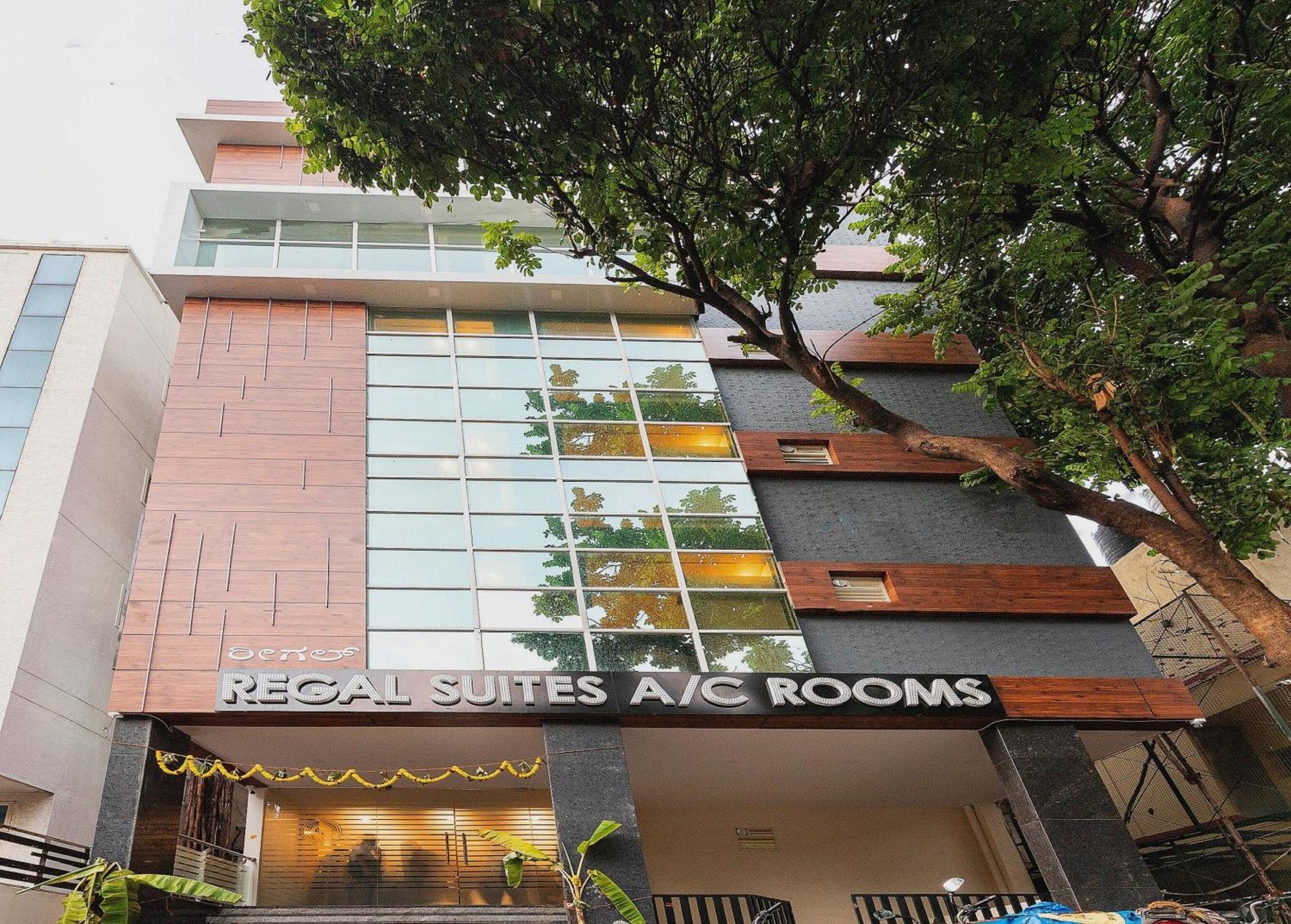 העיר בנגלור Super Capital O Choice Regal Suites Near Ragigudda Sri Prasanna Anjanayeswamy Temple מראה חיצוני תמונה